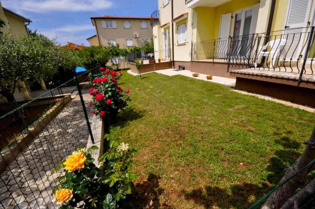 Ana M Apartments Novigrad  Exterior photo