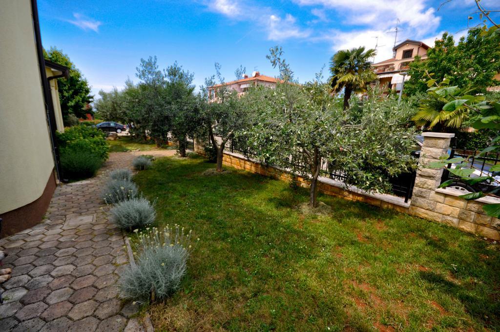 Ana M Apartments Novigrad  Exterior photo