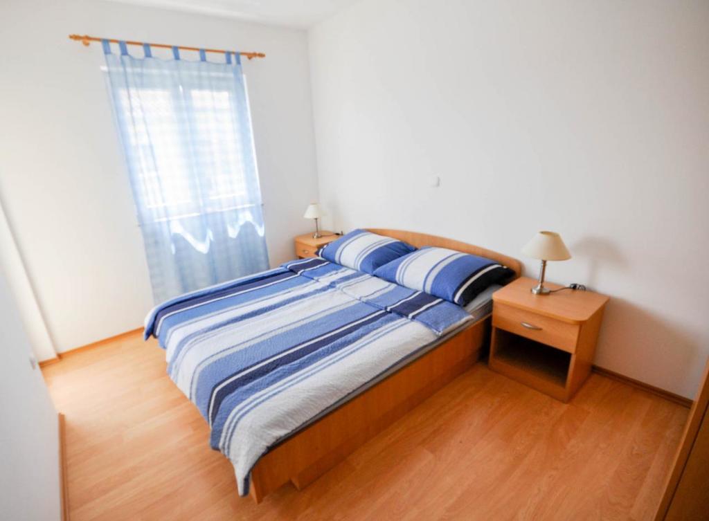 Ana M Apartments Novigrad  Exterior photo
