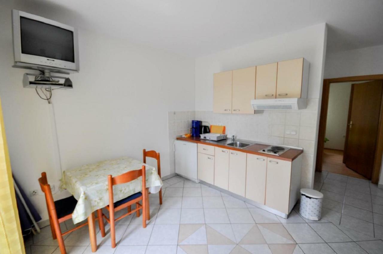 Ana M Apartments Novigrad  Exterior photo